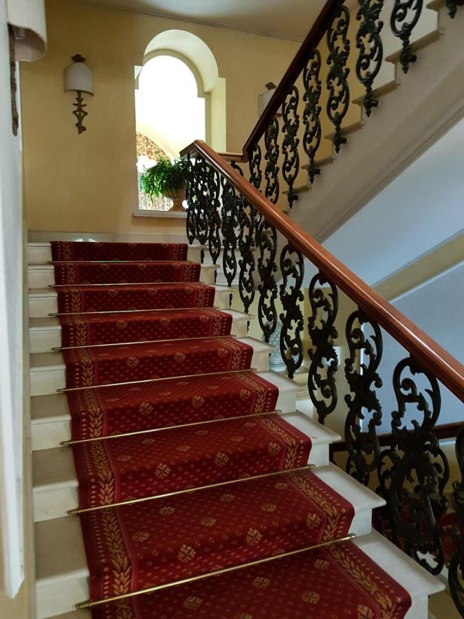 Hotel Villa Paradiso Dell'Etna ซานโจวานี ลาปุนตา ภายนอก รูปภาพ