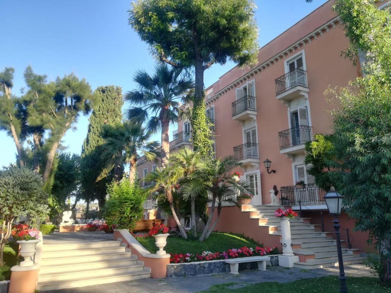 Hotel Villa Paradiso Dell'Etna ซานโจวานี ลาปุนตา ภายนอก รูปภาพ