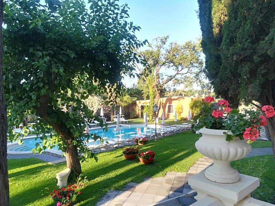 Hotel Villa Paradiso Dell'Etna ซานโจวานี ลาปุนตา ภายนอก รูปภาพ