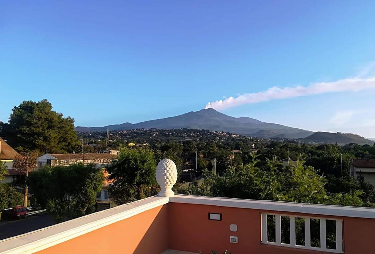 Hotel Villa Paradiso Dell'Etna ซานโจวานี ลาปุนตา ภายนอก รูปภาพ